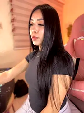 Starliee   online show from 11-22-25, 03:05