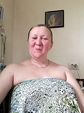 Snapshot of blondyaguar chatting on 04-23-26, 01:24 blondyaguar online show from 04-23-26, 01:24