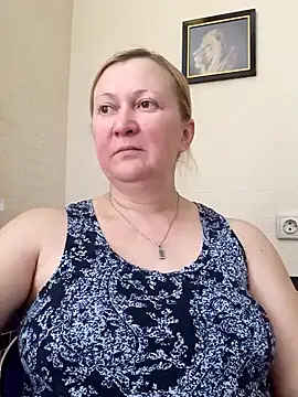 Snapshot of blondyaguar chatting on 12-06-24, 01:06 blondyaguar online show from 12-06-24, 01:06