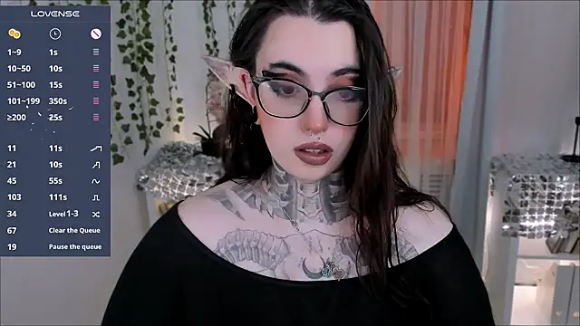 Dixi Pixi  online show from 12-19-25, 05:43