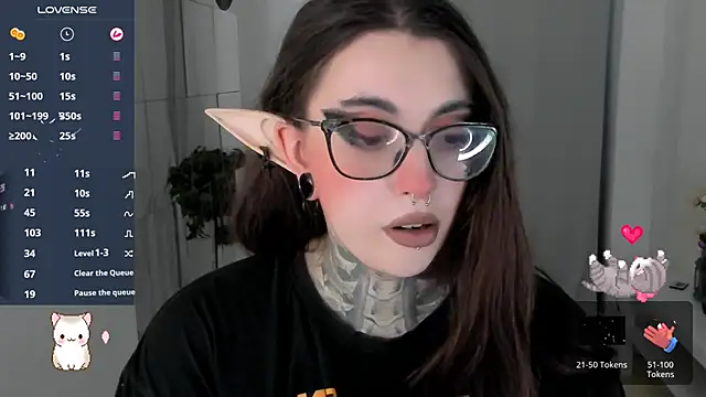 Dixi Pixi  online show from 10-19-25, 05:54