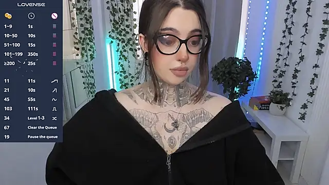 Dixi Pixi  online show from 04-24-26, 05:42