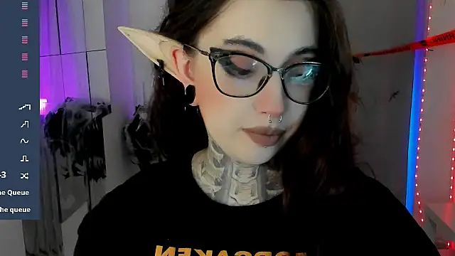 Dixi Pixi  online show from 10-24-25, 05:50