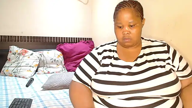 19bootylicious online show from 11-17-25, 07:45