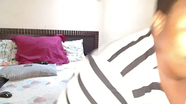 Snapshot of 19bootylicious chatting on 01-16-26, 06:17 19bootylicious online show from 01-16-26, 06:17