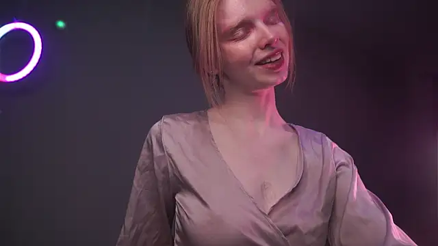 ginger hugs online show from 01-07-26, 10:04