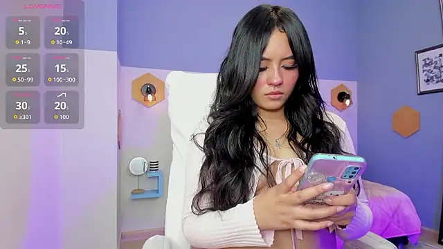 Chloe fischer  online show from 02-04-26, 03:18