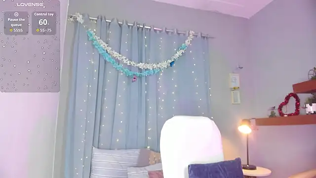 Snapshot of Chloe_fischer_ chatting on 07-04-26, 03:27 Chloe fischer online show from 07-04-26, 03:27