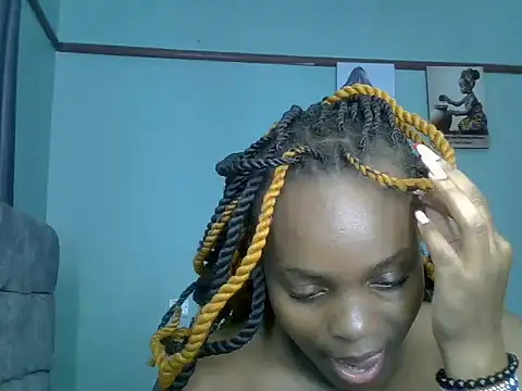 Snapshot of freaky_j_ chatting on 03-11-25, 10:29 freaky j  online show from 03-11-25, 10:29