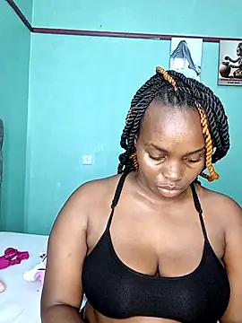 Snapshot of freaky_j_ chatting on 03-03-25, 11:24 freaky j  online show from 03-03-25, 11:24