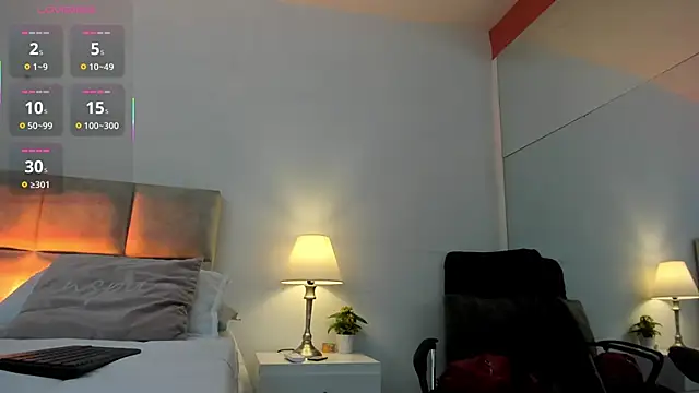 Snapshot of MissSussy chatting on 10-16-25, 11:40 MissSussy online show from 10-16-25, 11:40