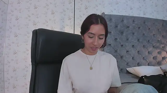 MissSussy online show from 05-13-26, 03:24