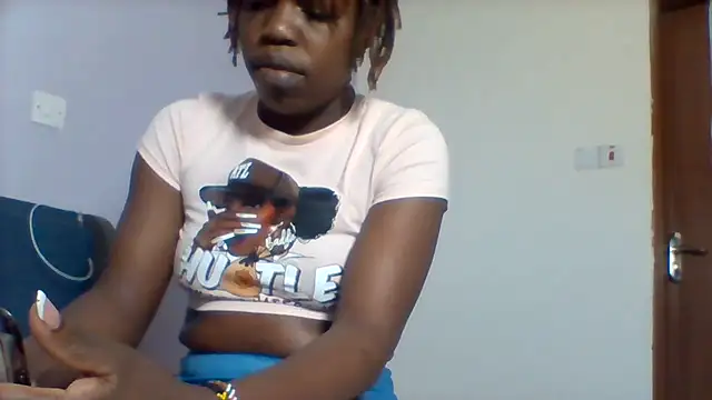 Snapshot of curvy_natallie chatting on 07-08-26, 12:39 curvy natallie online show from 07-08-26, 12:39