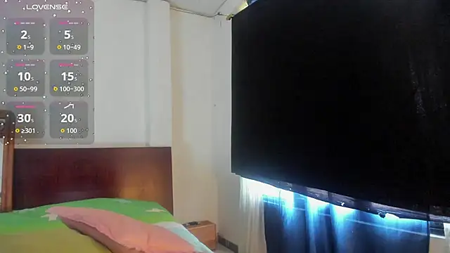 latinaStepmom online show from 10-05-25, 01:24