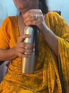 Spicy sari girl online show from 05-20-26, 01:57