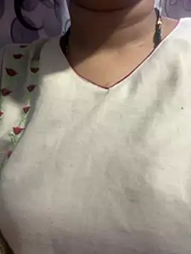 Spicy sari girl online show from 05-17-26, 01:49