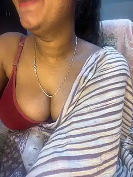 Snapshot of Spicy_sari_girl chatting on 11-08-25, 03:10 Spicy sari girl online show from 11-08-25, 03:10