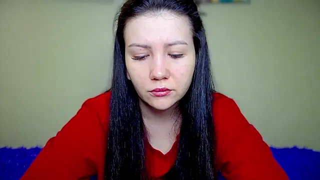 Snapshot of AlexaCruze chatting on 12-31-24, 04:25 AlexaCruze online show from 12-31-24, 04:25