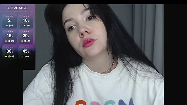 Snapshot of AlexaCruze chatting on 10-09-25, 07:47 AlexaCruze online show from 10-09-25, 07:47