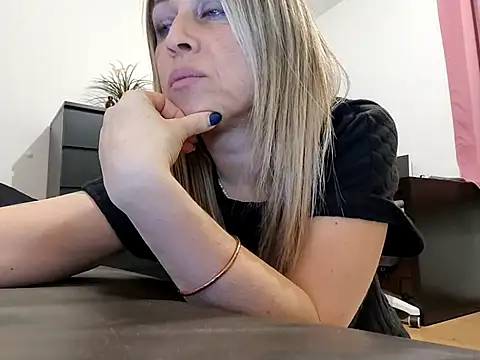 Snapshot of sweethotmilf888 chatting on 02-18-25, 05:09 sweethotmilf888 online show from 02-18-25, 05:09
