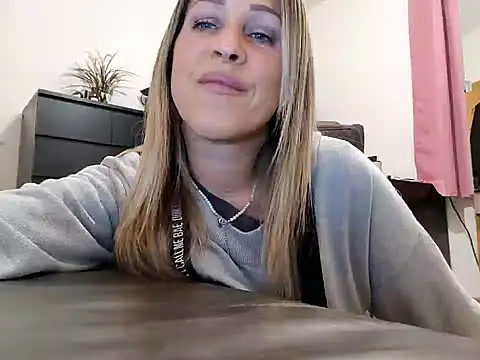 Snapshot of sweethotmilf888 chatting on 02-12-25, 05:16 sweethotmilf888 online show from 02-12-25, 05:16