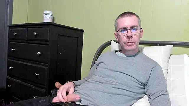 ImportantEquator0 online show from 09-25-25, 06:03