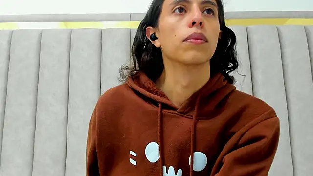 FreyaMoller online show from 02-25-26, 07:03