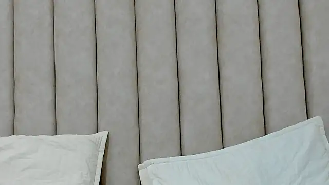 FreyaMoller online show from 11-26-25, 07:14