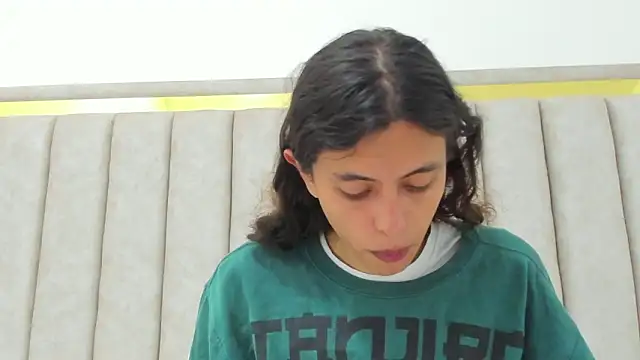 FreyaMoller online show from 03-26-26, 07:01