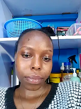 naughty ebony-queen online show from 12-21-25, 02:08