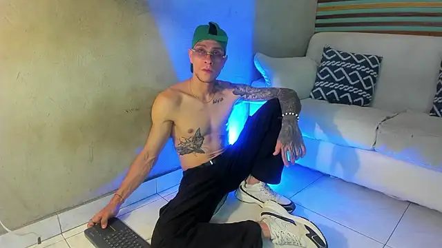 french sexx online show from 02-15-26, 07:57