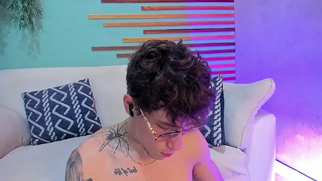 french sexx online show from 11-28-25, 08:09