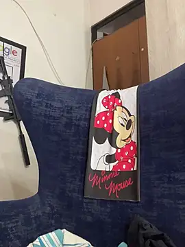 Milk chloe online show from 02-20-26, 06:54