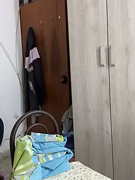 Milk chloe online show from 02-03-26, 07:08