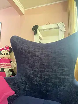 Milk chloe online show from 01-25-25, 07:07