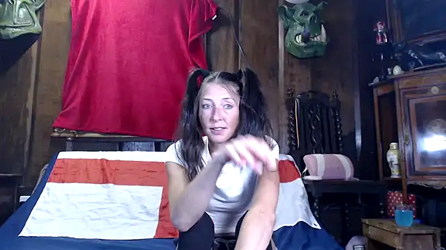 Snapshot of Reprobate4 chatting on 07-09-26, 11:48 Reprobate4 online show from 07-09-26, 11:48