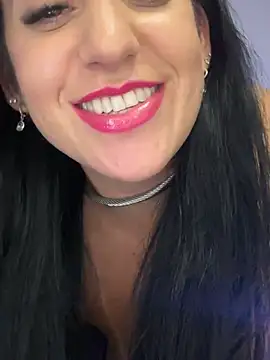 Snapshot of TigrezaSC chatting on 03-21-25, 05:21 TigrezaSC online show from 03-21-25, 05:21