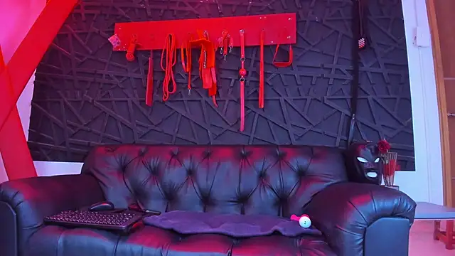 Ivannaakozlov  online show from 01-15-26, 06:33