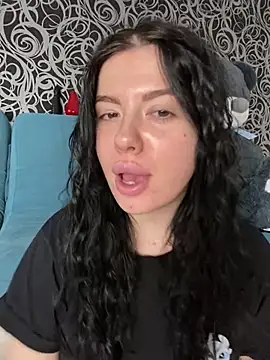 Kimi Ass online show from 02-25-25, 01:10