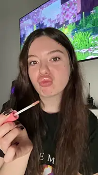 Kimi Ass online show from 03-12-26, 11:36