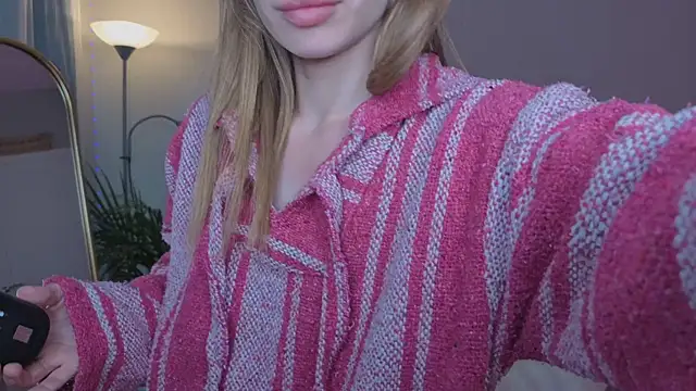 Elis Fox online show from 04-30-26, 10:00