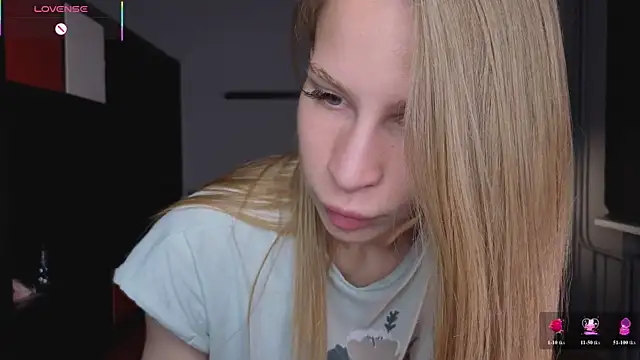 Snapshot of Elis_Fox chatting on 06-29-26, 08:10 Elis Fox online show from 06-29-26, 08:10