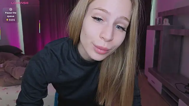 Elis Fox online show from 03-23-26, 12:16