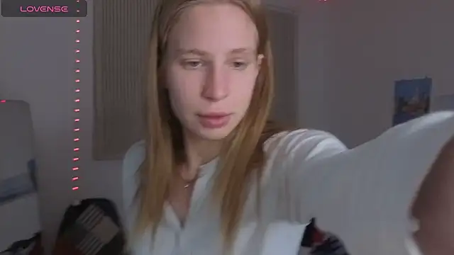 Elis Fox online show from 02-17-26, 07:05