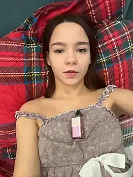 Snapshot of Times__Square chatting on 12-16-25, 05:11 Times Square online show from 12-16-25, 05:11