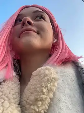 Snapshot of Times__Square chatting on 02-26-25, 05:35 Times Square online show from 02-26-25, 05:35