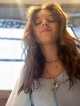 Snapshot of Times__Square chatting on 01-16-25, 06:03 Times Square online show from 01-16-25, 06:03