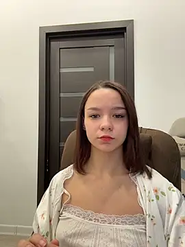 Snapshot of Times__Square chatting on 12-19-25, 09:55 Times Square online show from 12-19-25, 09:55