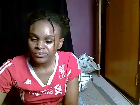 Queen petite  online show from 06-28-26, 04:52