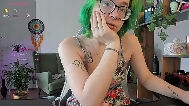 alisahug online show from 03-02-25, 08:16